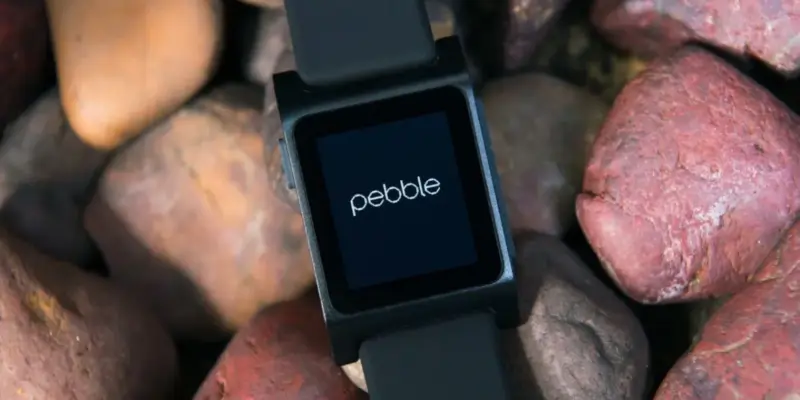 Возвращение Pebble: купили бы вы новый умный часы от культового бренда? (pebble is back from the deal.jpg)