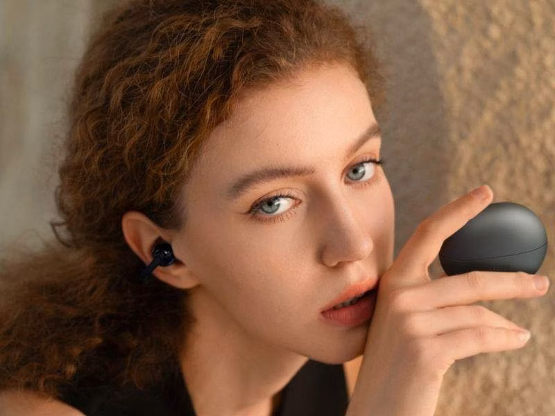 В России стартовали продажи TWS-наушников TECNO FreeHear 1 и Sonic 2 3