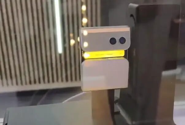 asymmetric flip unfolded