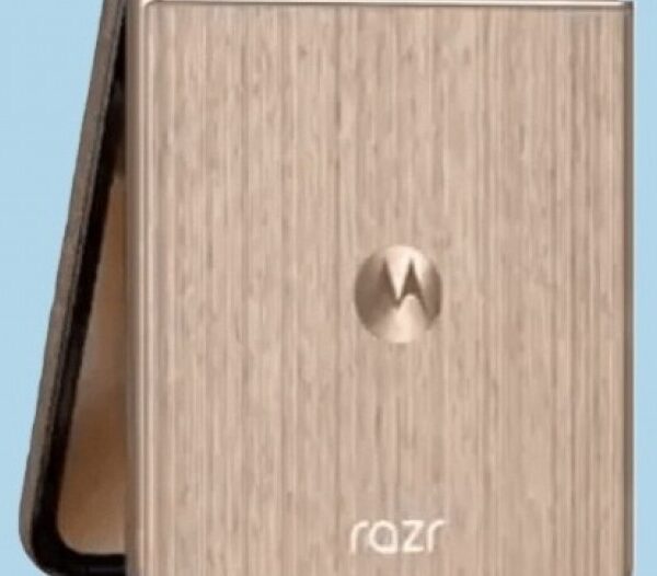 Motorola Razr 60 Ultra Nordic Wood