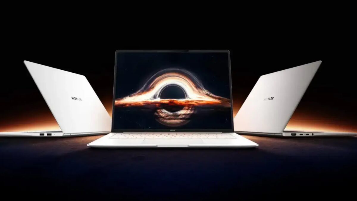 Летний слот с изображением ноутбука Honor передний ракурс