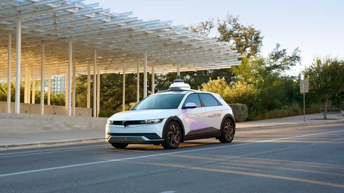 Hyundai и "дочка" Яндекса будут совместно разрабатывать роботакси 2 Avride