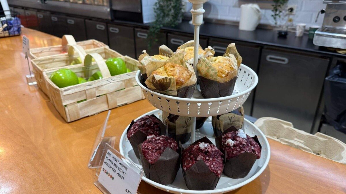 Xiaomi 15 Ultra и Apple iPhone 16 Pro Max: Подробное сравнение камер 27 iPhone 16 Pro Max