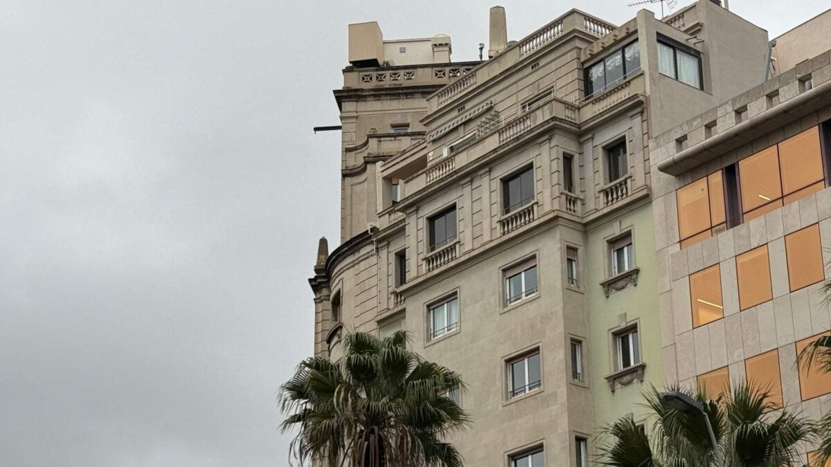 Xiaomi 15 Ultra и Apple iPhone 16 Pro Max: Подробное сравнение камер 41 iPhone 16 Pro Max