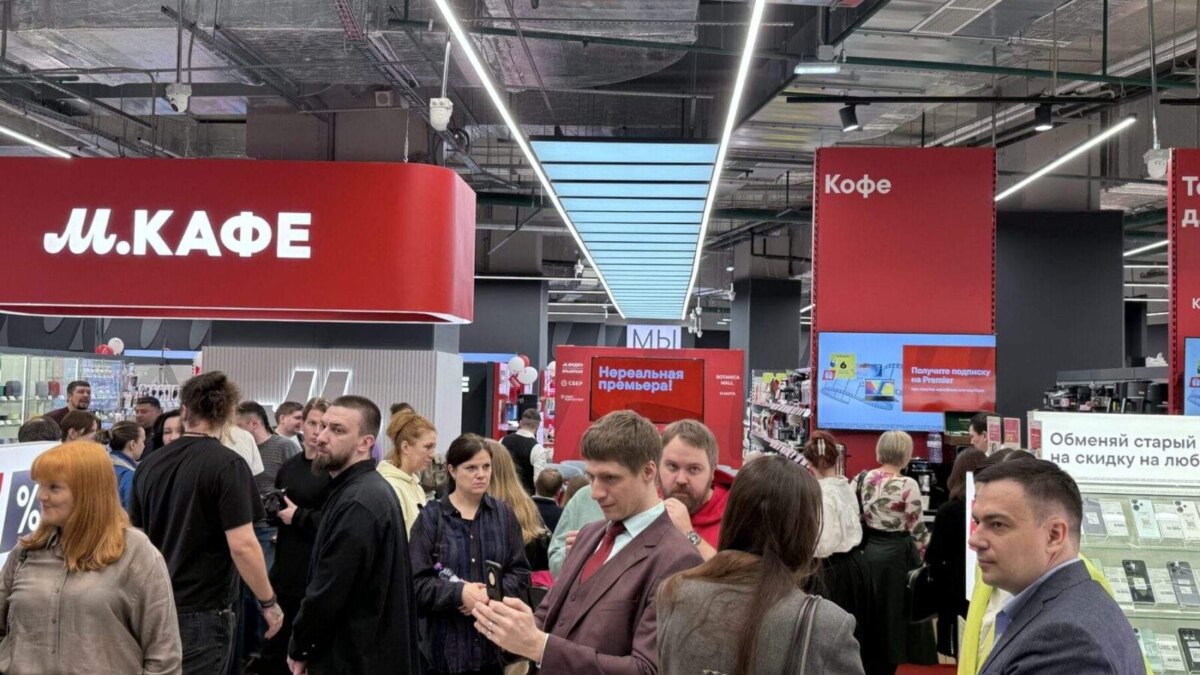 М.Видео-Эльдорадо открыла в ТЦ Botanica магазин в новой концепции 5 img 3132