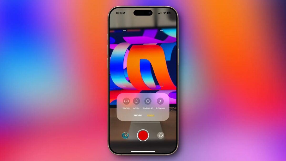 Экран iPhone с интерфейсом записи видео и настройками камеры