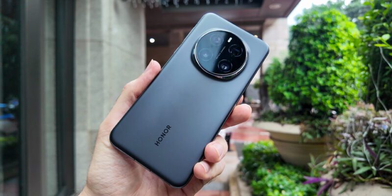 Honor Magic 7 Pro с передовой AI-камерой поступил в продажу в России (phhlurclenvkkdjeo2pxs7)