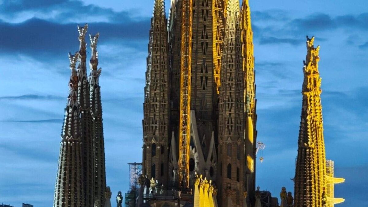 Xiaomi 15 Ultra и Apple iPhone 16 Pro Max: Подробное сравнение камер 42 Xiaomi 15 Ultra, 4.3x