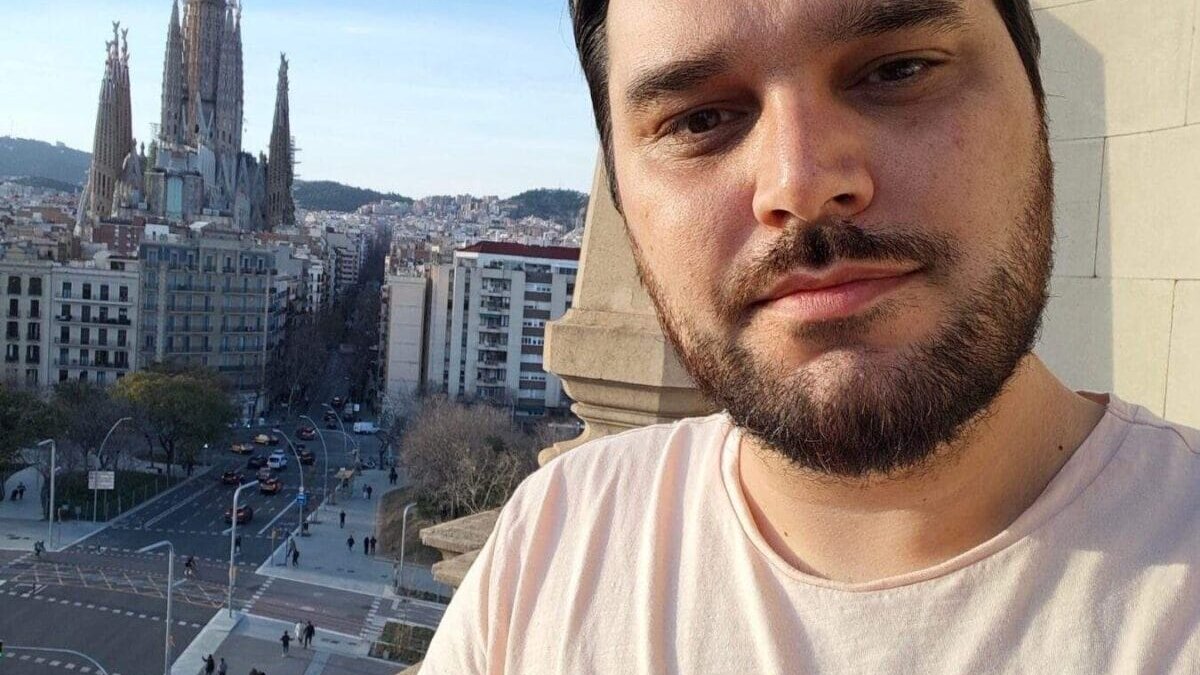 Xiaomi 15 Ultra и Apple iPhone 16 Pro Max: Подробное сравнение камер 44 Xiaomi 15 Ultra