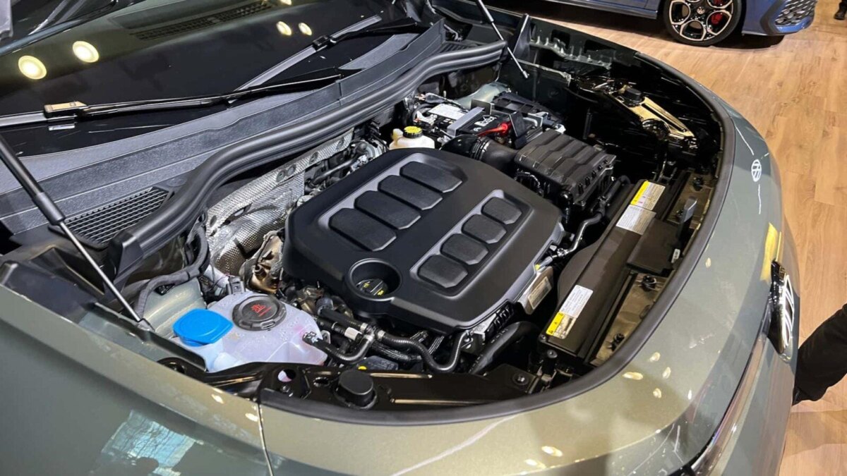 Новый Volkswagen Tiguan R-Line 2026 стал мощнее, чем Golf GTI 17 2026 volkswagen tiguan sel r line engine bay 1