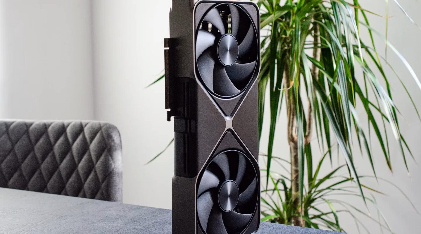 Цены на видеокарты снова взлетели: дефицит GPU возвращается 1 257531 nvidia rtx 5080 twarren 0004.jpg