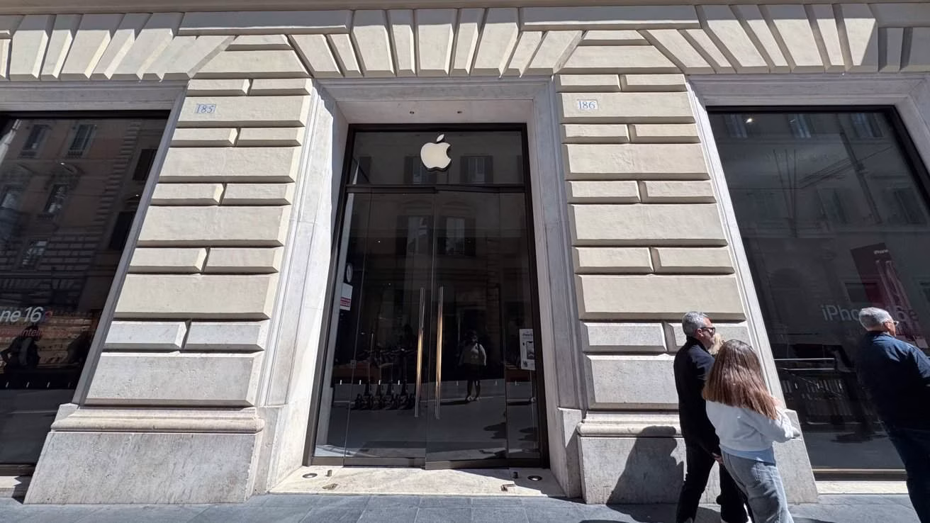 История и технологии: что скрывает уникальный Apple Store в центре Рима 11 63278 131491 oputside