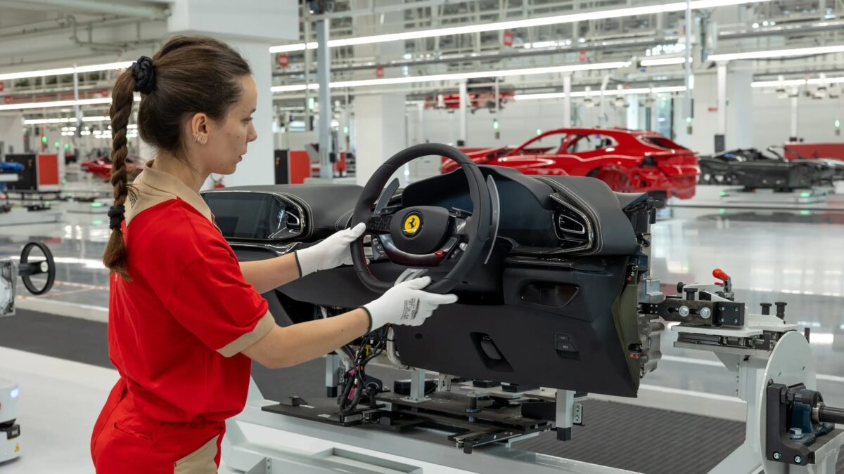 Первый электромобиль Ferrari получит виртуальную коробку передач 1 aqabcetpbtmaczxh8zx76slzcvqhn0mapkrshnsk9islvz4rjiwhgkxxj jnaq1hxxqbcvw5lc1xwy4 wiwestg79a8