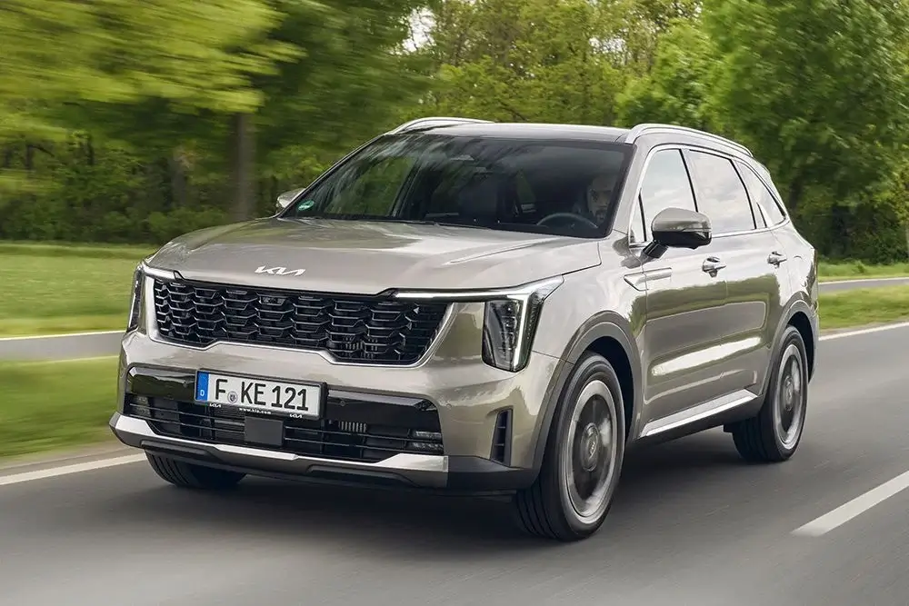 Какие модели Kia могут первыми появиться в России 3