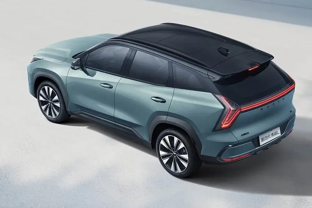 Новый Geely Atlas раскрыт до премьеры: полный редизайн и современный интерьер 5 aqabrype00alrpy8cmvek2ttinsu44r9dtfbbi5zxujfylgglgngxkpnyr4g1xlkksidi