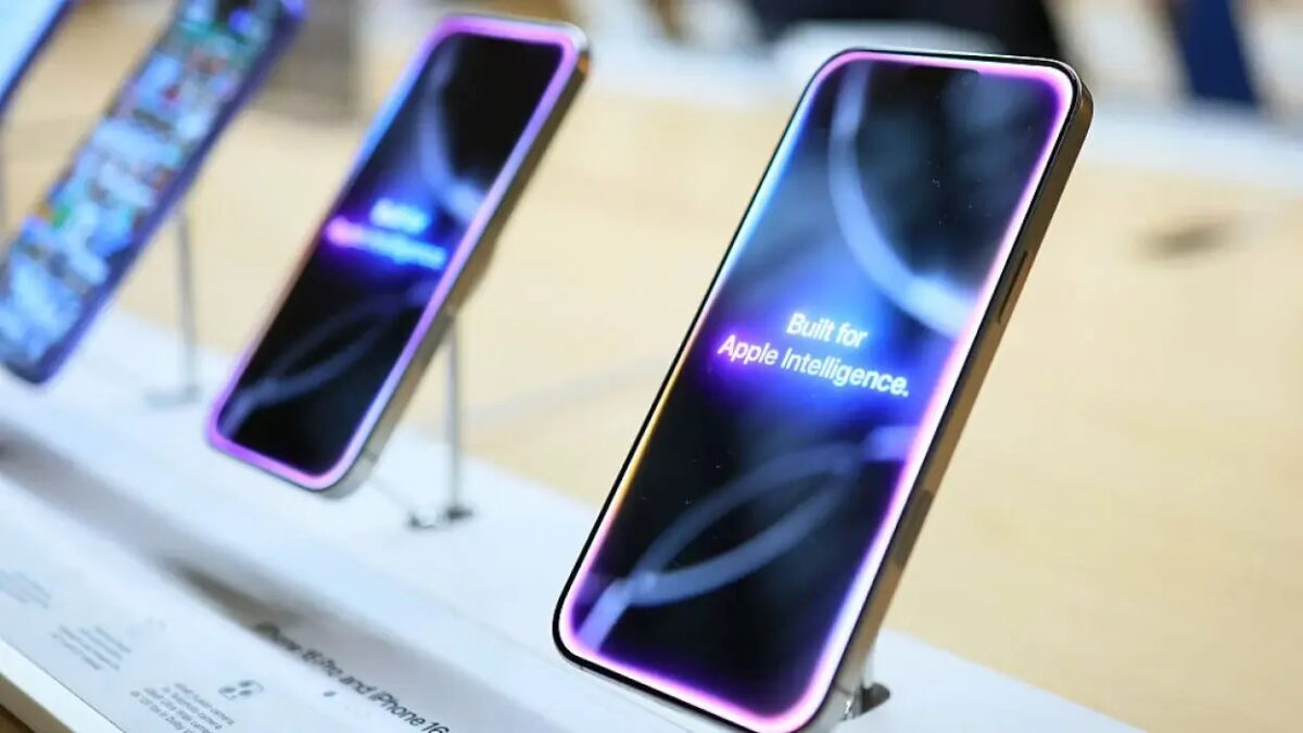 Apple готовит стеклянный iPhone 19 Pro и складной iPhone 1 hero image