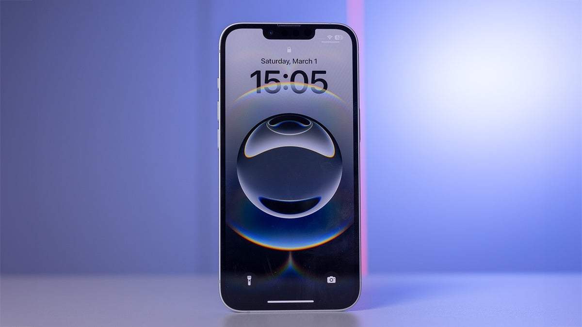 iPhone 16e