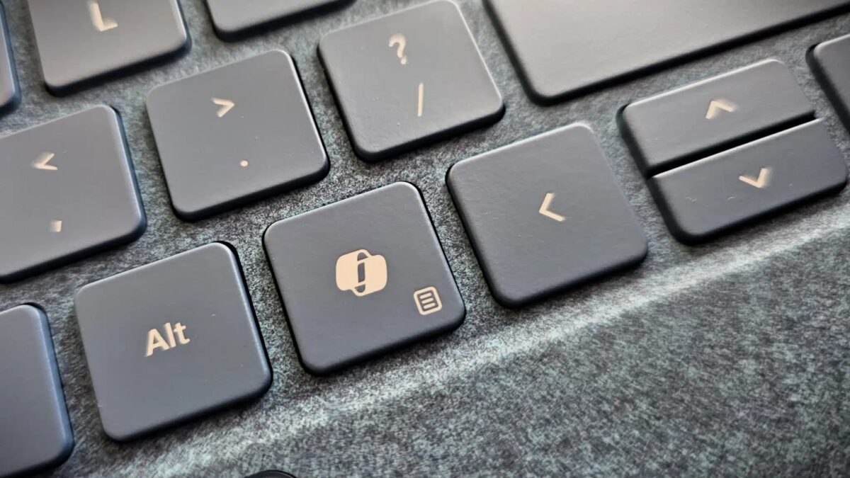 В Windows тестируют новый способ общения с Copilot — без команд и кликов 1 microsoft copilot key primary 2.jpg