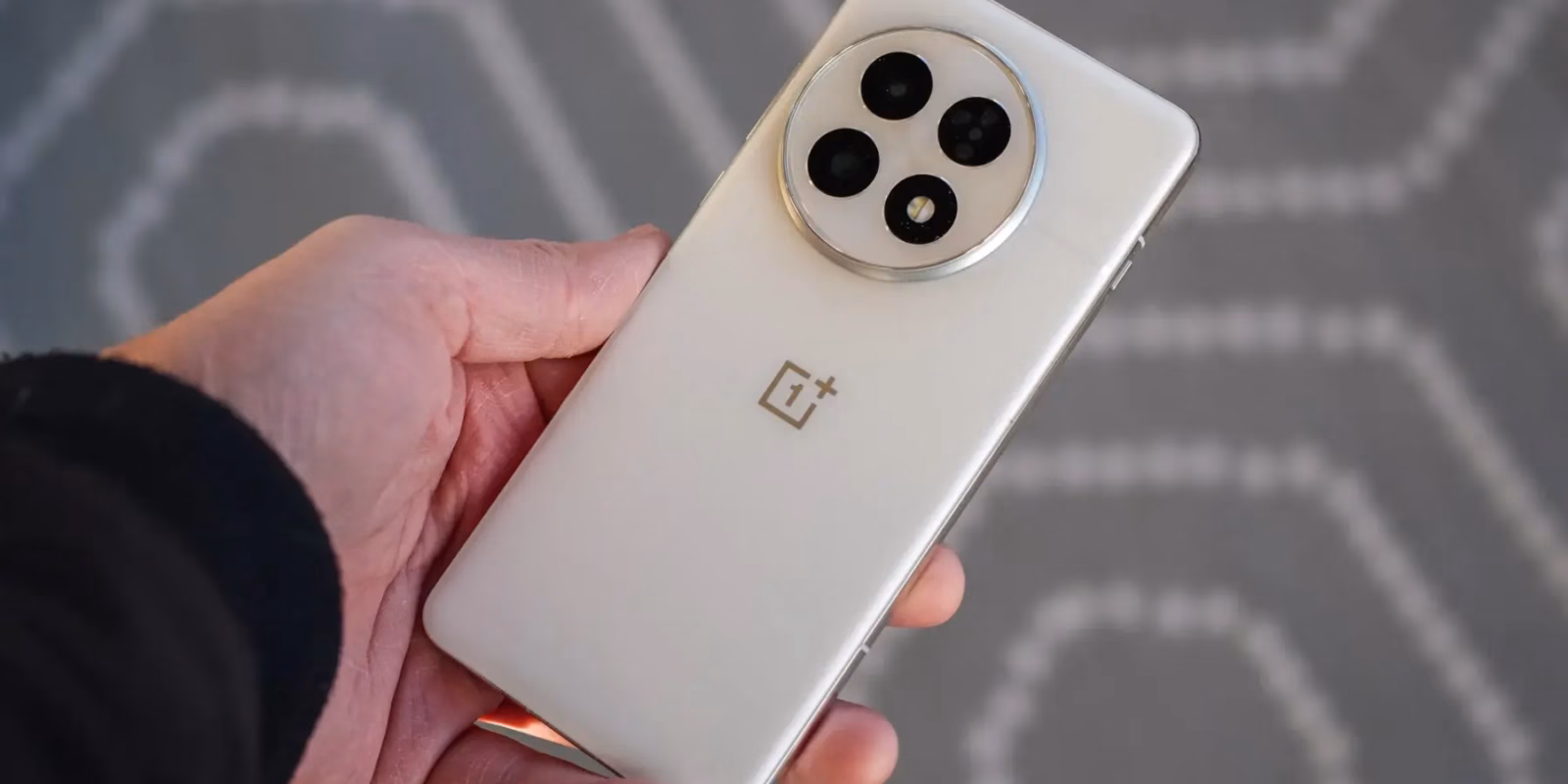 OnePlus 13 первым получил Android 16 Beta 2 с гибкой настройкой зарядки 3 oneplus 13 rf66.1920.jpg