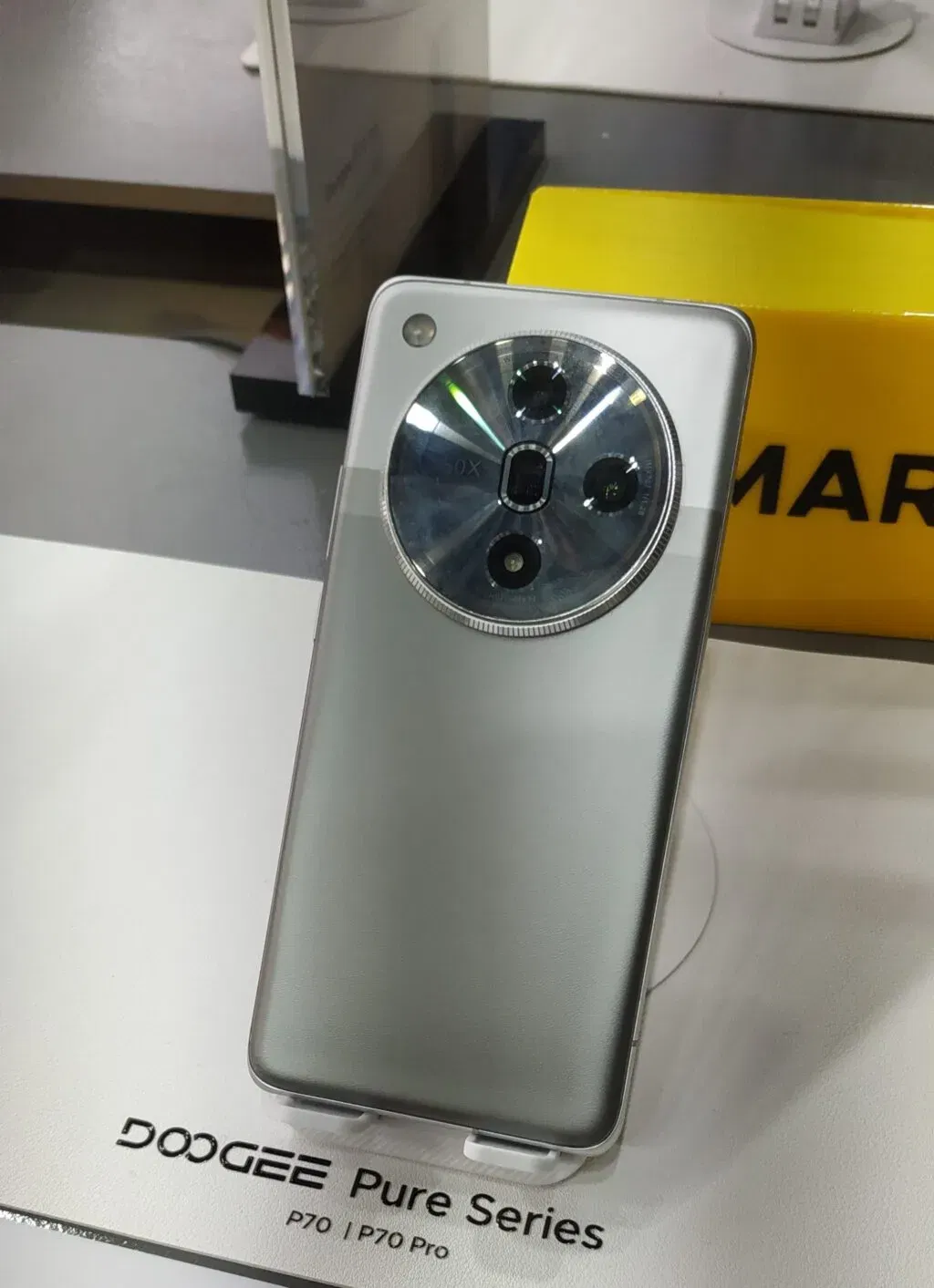 Продвинутый смартфон DOOGEE P70 Pro с 5-кратным оптическим зумом