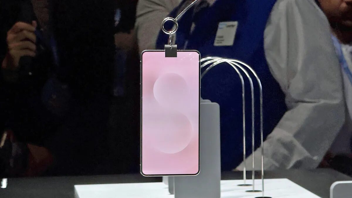 Galaxy S25 Edge: что известно о релизе самого загадочного смартфона Samsung 6 samsung galaxy s25 edge web.jpg