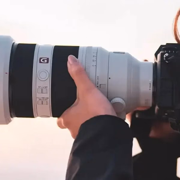sony fe 50e28091150mm f 2 gm specs and features