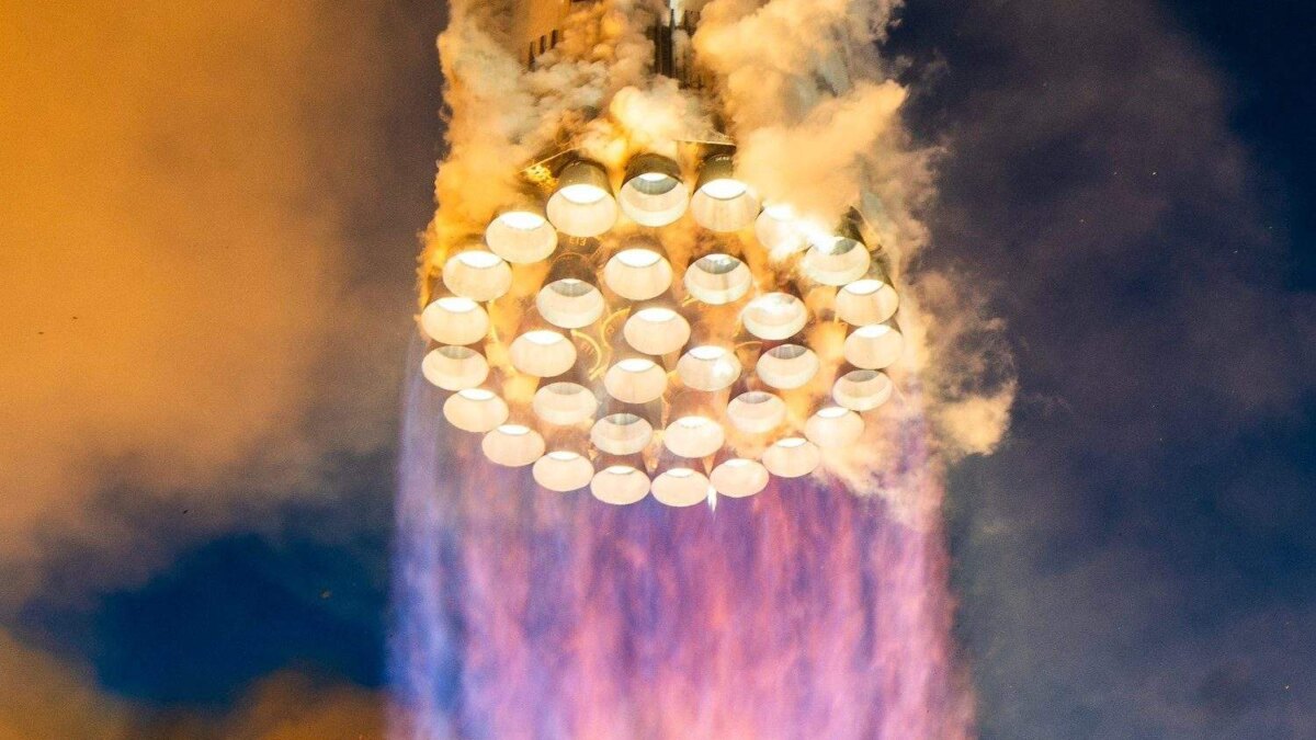 SpaceX готовится к повторному запуску ускорителя Super Heavy 5 starship raptor engines large