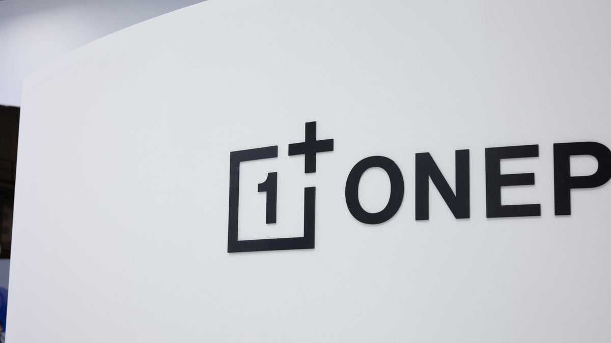 OnePlus Magnetic Cooling Back Clip: магнитный охлаждающий модуль для смартфонов мощностью 27 Вт