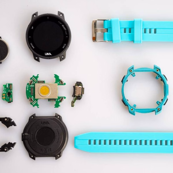 una watch deconstructed 1