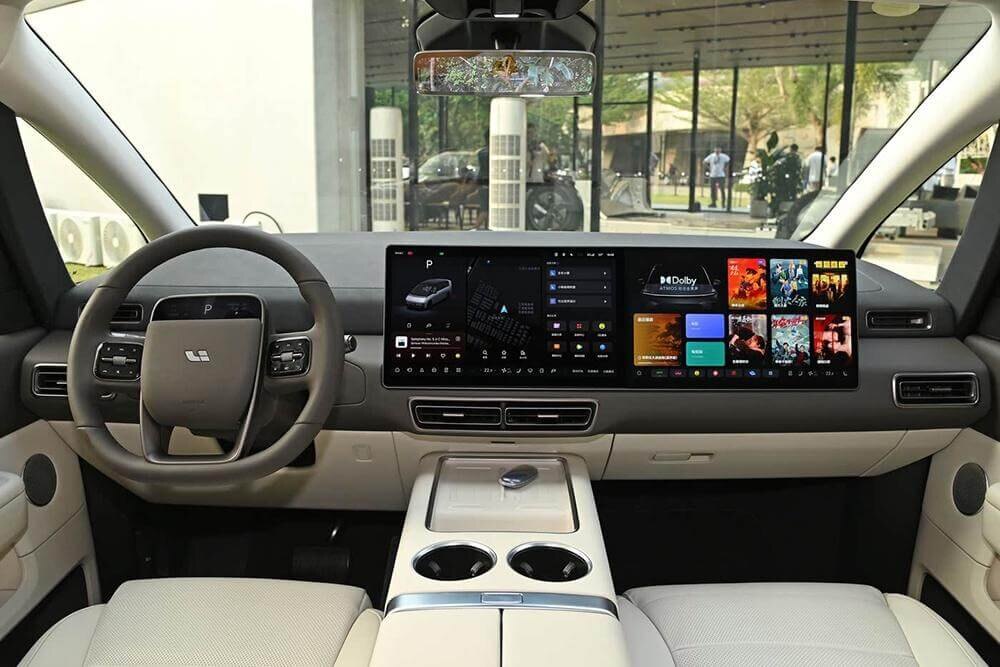 В России начались продажи минивэнов Li Auto Mega 2025 года 7 1400x1050 autohomecar chxohmxhkj6ahgjvab ep5cvfvm932 bc1