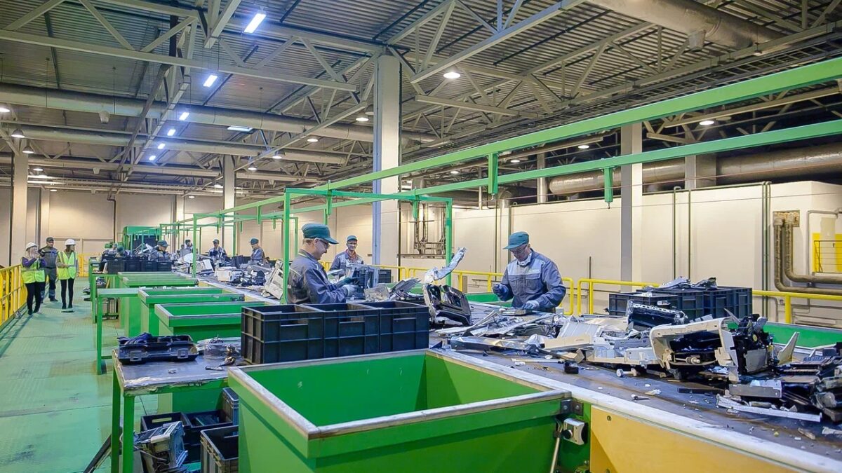 М.Видео-Эльдорадо отправила на переработку 387 тонн техники в I квартале 2025 года 2 19