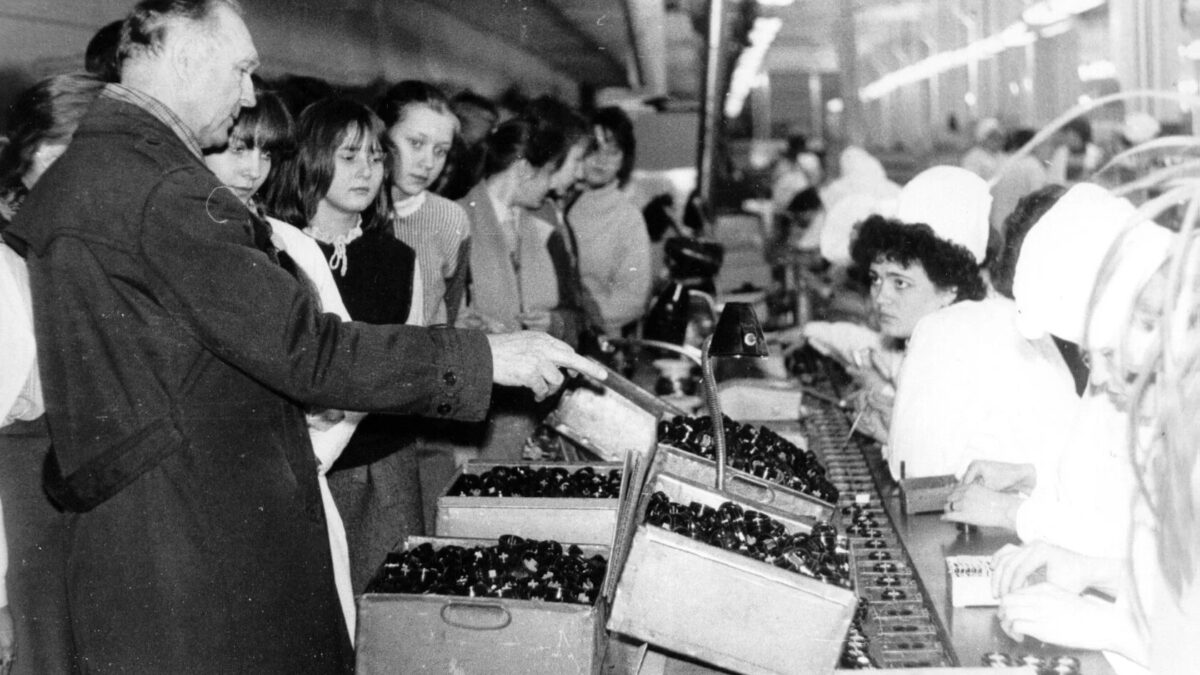 «Октава» — 90 лет со звуком: как тульский завод стал голосом страны 5 272544d7bdc973f2589b.jpg