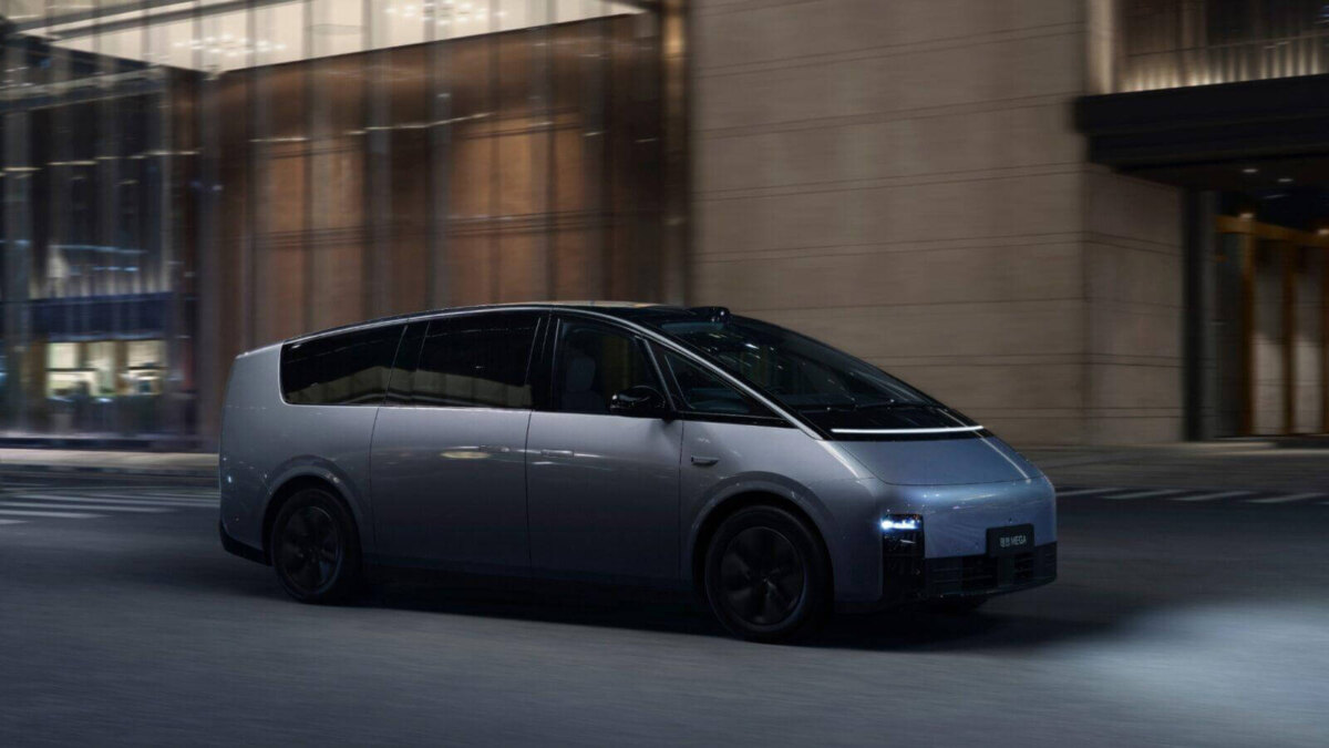 В России начались продажи минивэнов Li Auto Mega 2025 года 4 8fcr27sx large