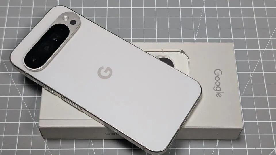 В сеть утекли изображения Google Pixel 10 Pro 5 960x0.jpg 4