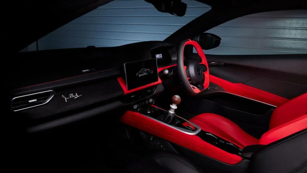 Lotus представил юбилейный Emira в честь Джима Кларка — только 60 экземпляров 8 aqabgylt8rdicurvf4rdkp3xbanjs2cocpwrgewe6xdmi8v k09b1ogo1x6tdxu5eslpfkkh50ejzxyd2dj2z0kv ps