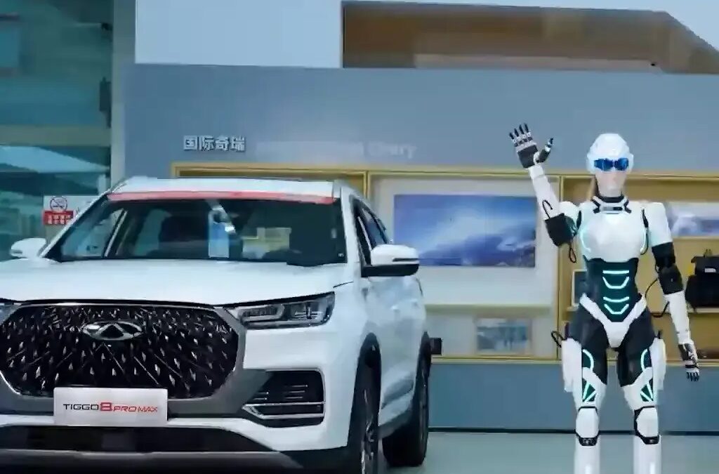 Chery представила робота-гуманоида, который будет продавать автомобили 3