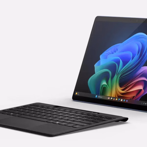Microsoft показал 12-дюймовый планшет Surface Pro на базе Qualcomm