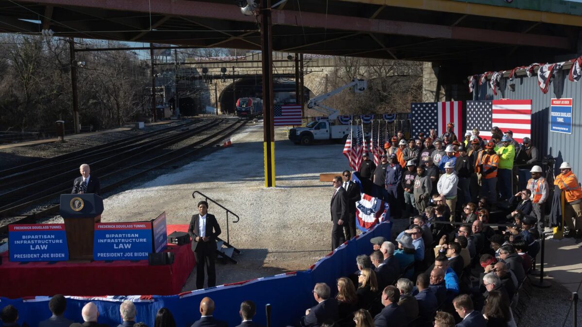 Туннели Илона Маска: The Boring Company обсуждает участие в проекте Amtrak 6 boring amtrak tunnel cjhv superjumbo.jpg