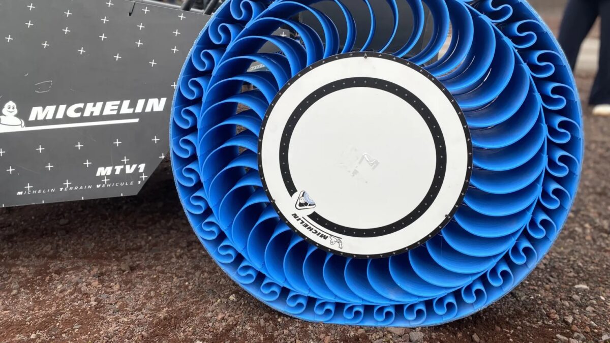 Как не проколоться на Луне: инженеры изобретают сверхпрочные шины 6 d24ced50 259f 11f0 8f57 b7237f6a66e6.jpg