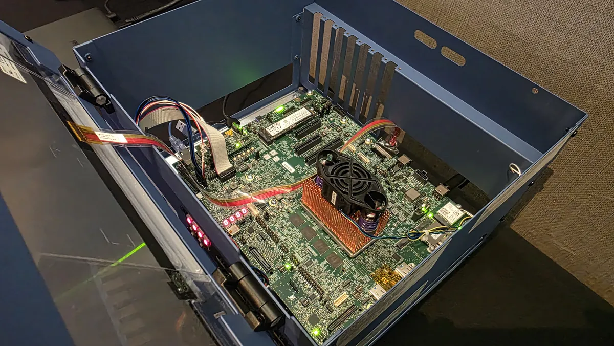 Computex 2025: Intel показала процессоры Panther Lake — старт продаж в начале 2026 года 19 dsmjwrkbqruvbvpuwhbfwg 1200 80.jpg