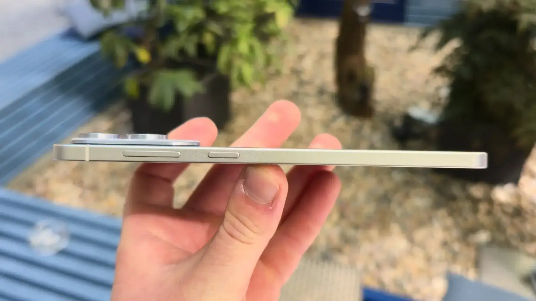 Что не так с Galaxy S25 Edge? Первый обзор до старта продаж 8 galaxy s25 edge hands on 25 1920x1079 1