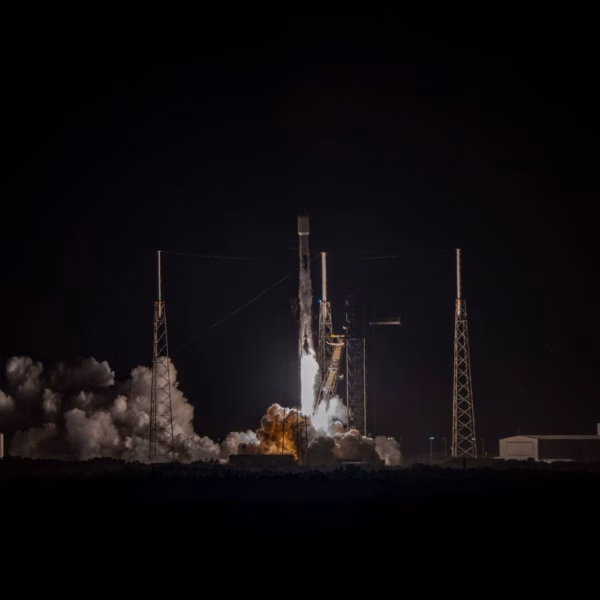 На мысе Канаверал состоялся 250-й запуск ракеты SpaceX Falcon 9 с площадки SLC-40