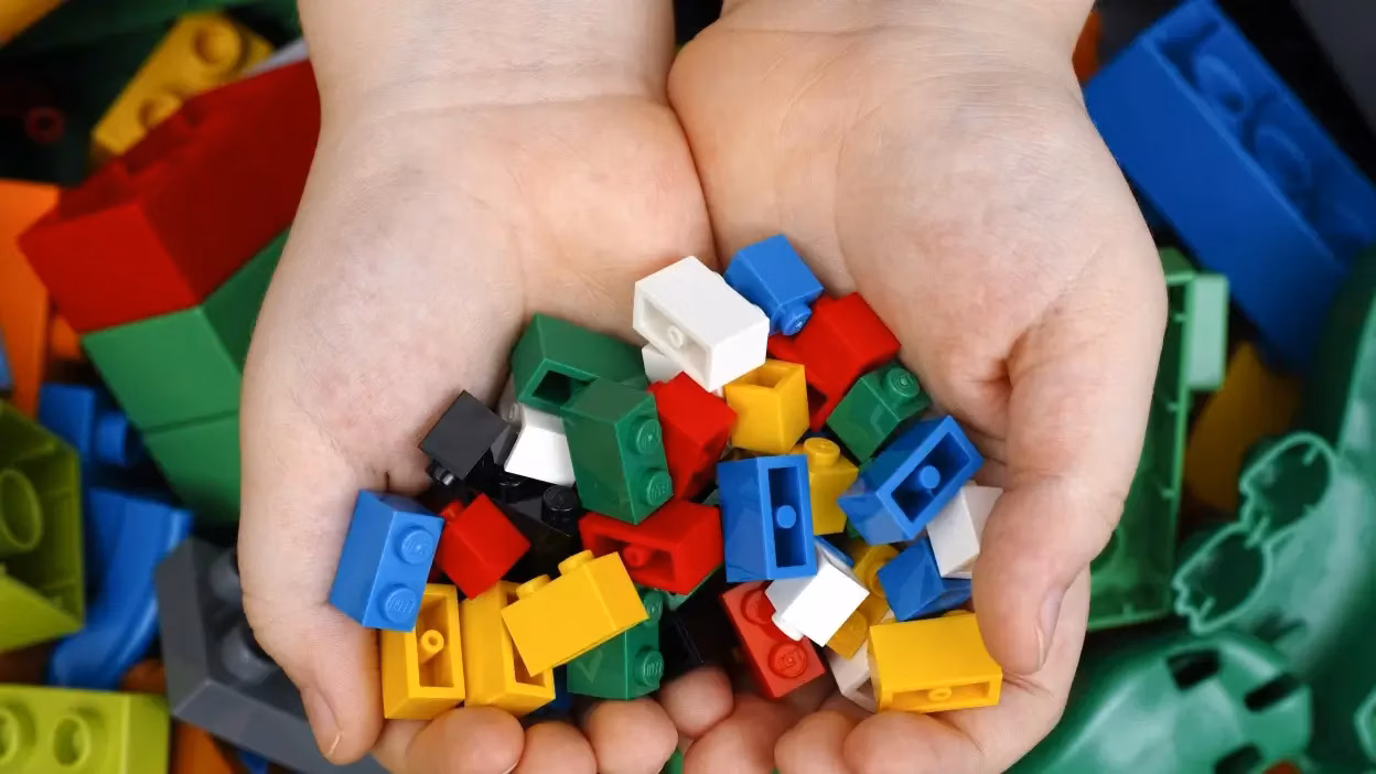 LegoGPT — ИИ, который генерирует настоящие наборы Lego по текстовому запросу 2 hero image 14