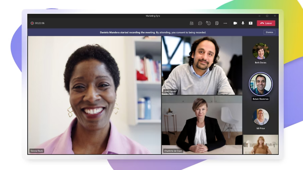 Экран видеоконференции Microsoft Teams с пятью участниками