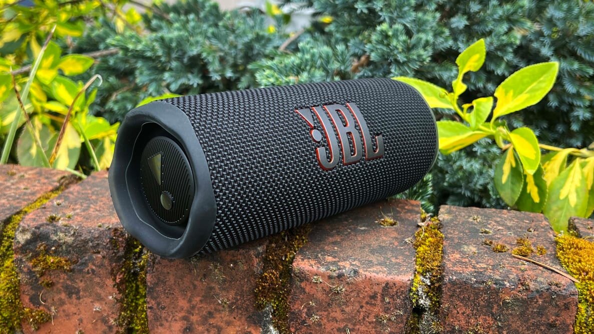 Яндекс Станция Стрит – обзор первой портативной умной колонки с Алисой 58 jbl flip 6 hero brick