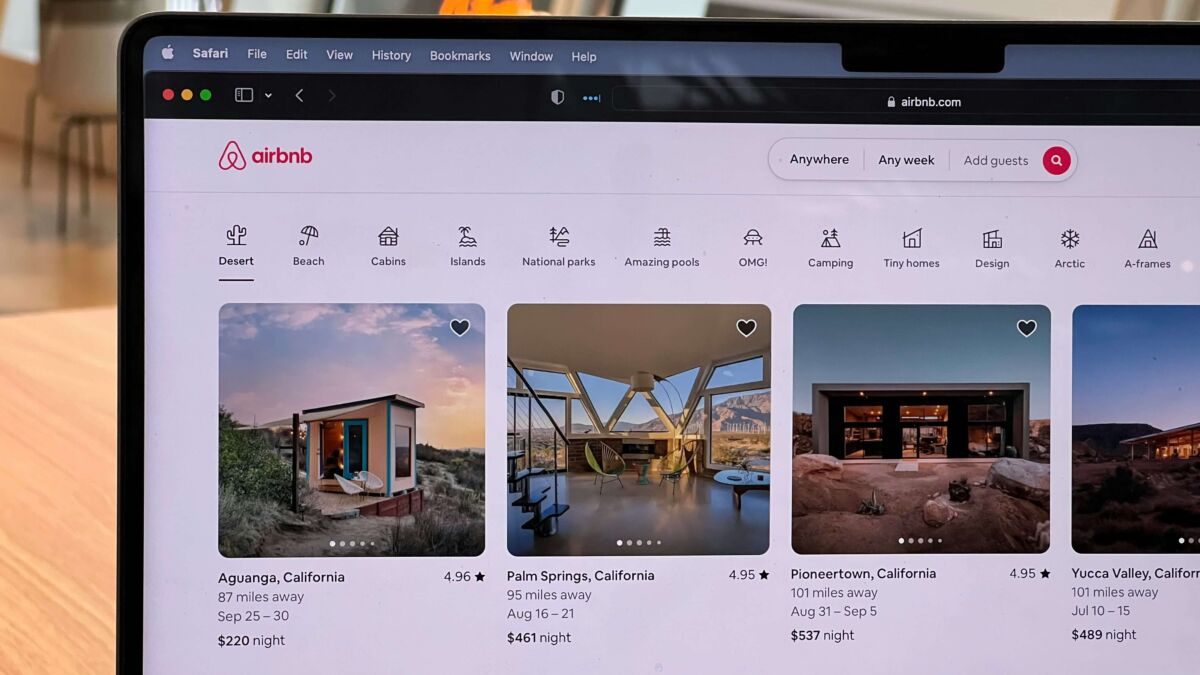 Airbnb добавила в приложение заказ личных поваров, массажистов и другие услуги