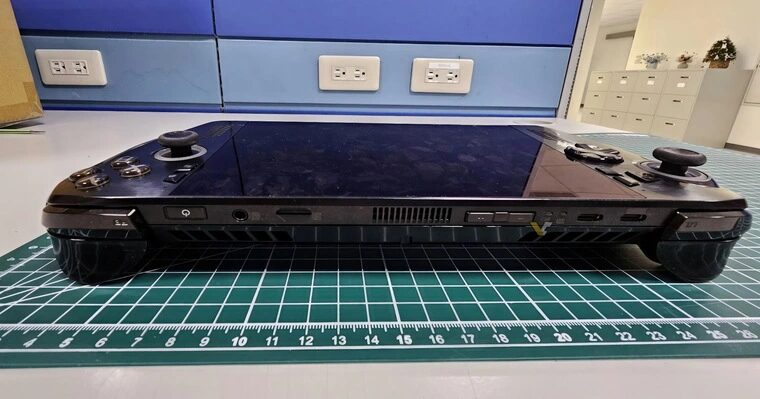 Игровую консоль ASUS ROG Ally 2 рассекретили до презентации 9 q93 16aab0356e673569afc9b7df03028ab90399c997a98654569c4291d91c669bed.jpg