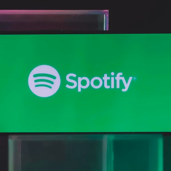 spotify music streaming 9901.jpg