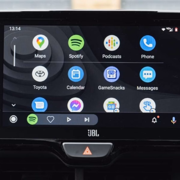 toyota display screen 1920x774px