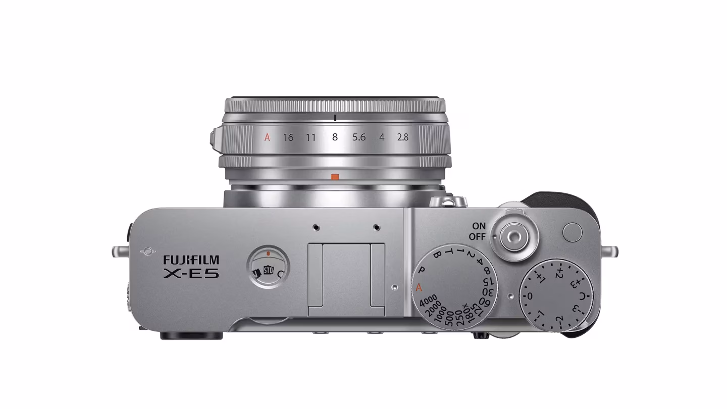 Fujifilm представила X-E5 с 40 Мп сенсором и ретро-дисплеем 13 16949961 image pt10 x e5 top xf23f2 8 silver rect.jpg edited